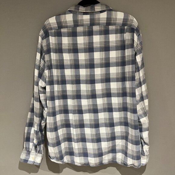 J Crew Flannel Button Down 100% Cotton Shirt - XL in Blue / White Plaid - Picture 5 of 7